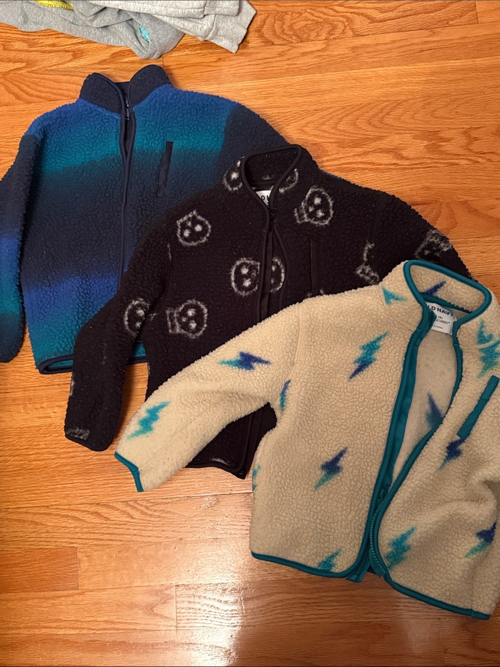 3 Old Navy Sherpa Jackets size XS (5)